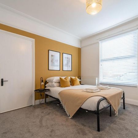 South View - 3 Bed Modern Chester House - Close To City Centre ภายนอก รูปภาพ