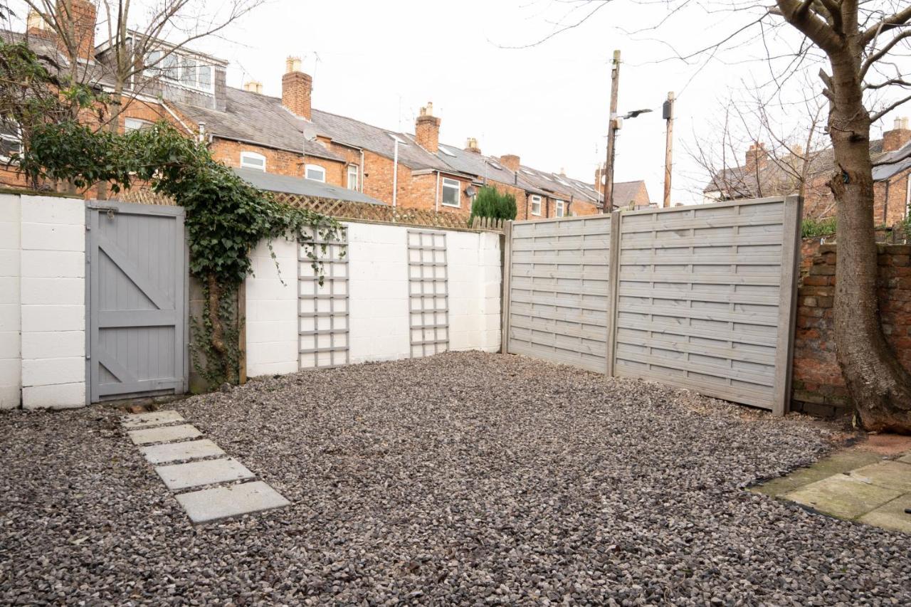 South View - 3 Bed Modern Chester House - Close To City Centre ภายนอก รูปภาพ